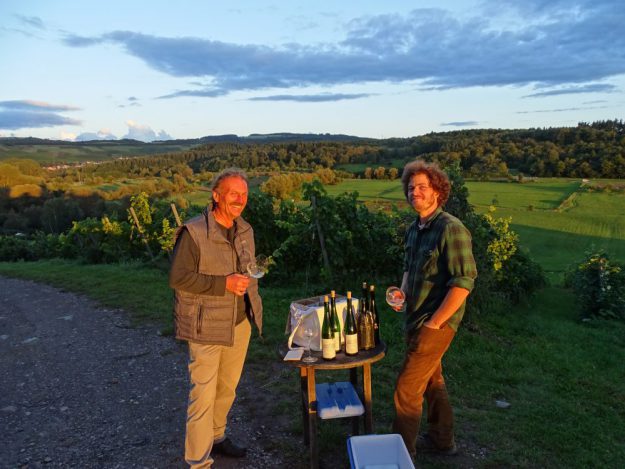 D16EF962-DC53-4202-B2CF-A343D4682C17